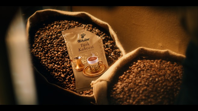 Tchibo’dan Yeni Reklam Filmi: Tchibo Türk Kahvesi - "Sırrı Sende Saklı"